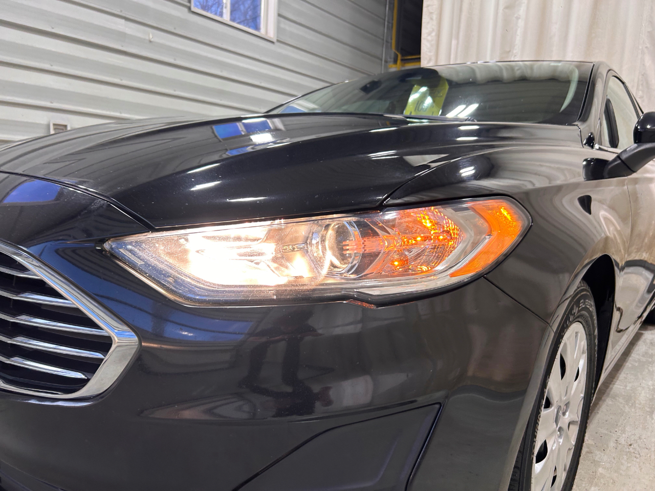 Ford Fusion S FWD 2019