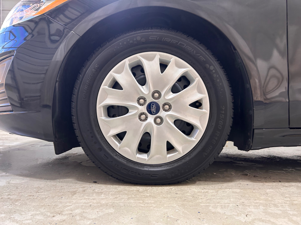 Ford Fusion S FWD 2019