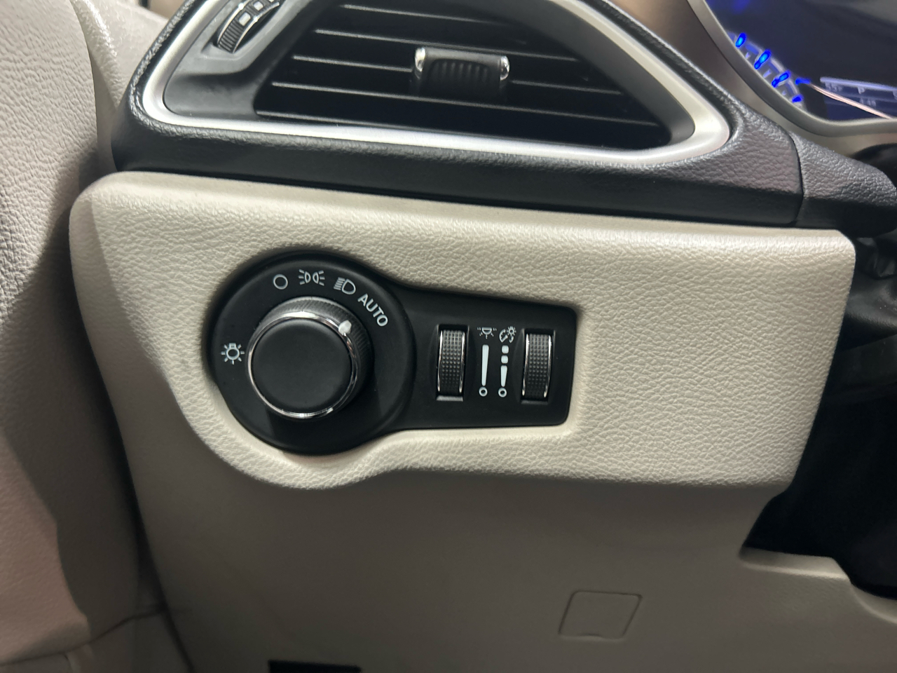 Chrysler Voyager LXI FWD 2021