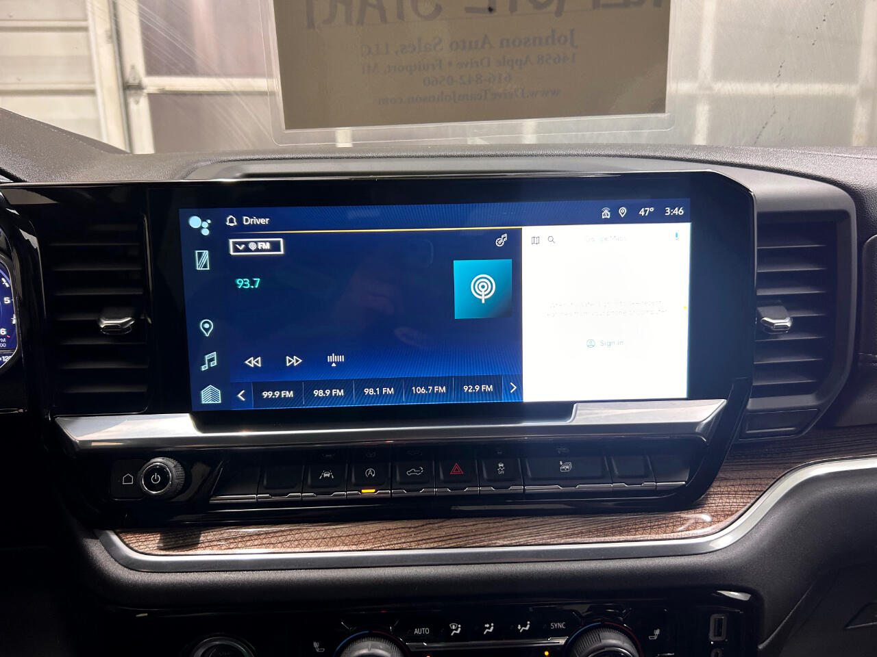 Chevrolet Silverado 1500 4WD Crew Cab 147" LT w/1LT 2023