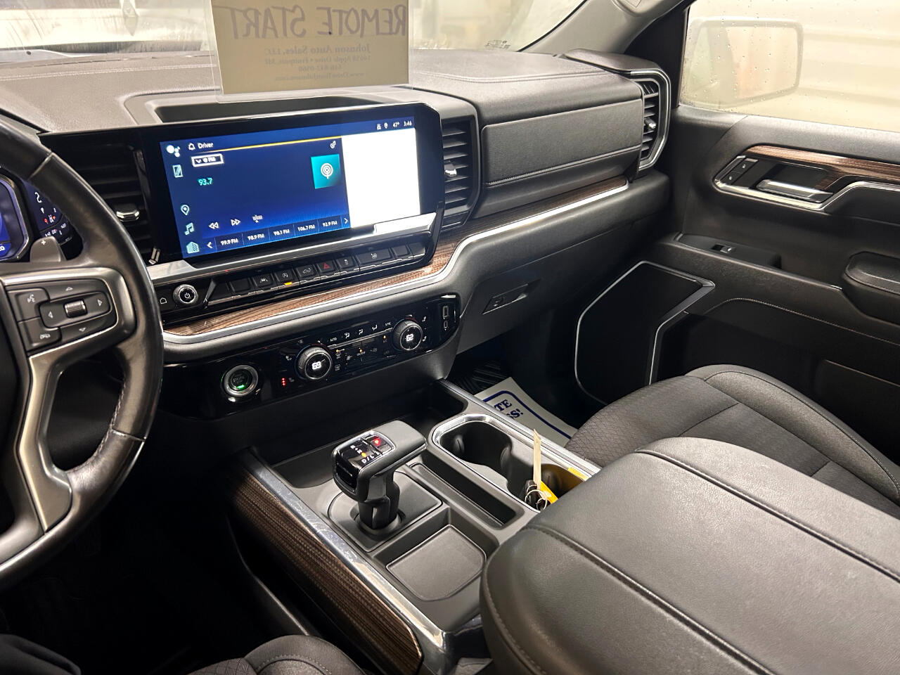 Chevrolet Silverado 1500 4WD Crew Cab 147" LT w/1LT 2023