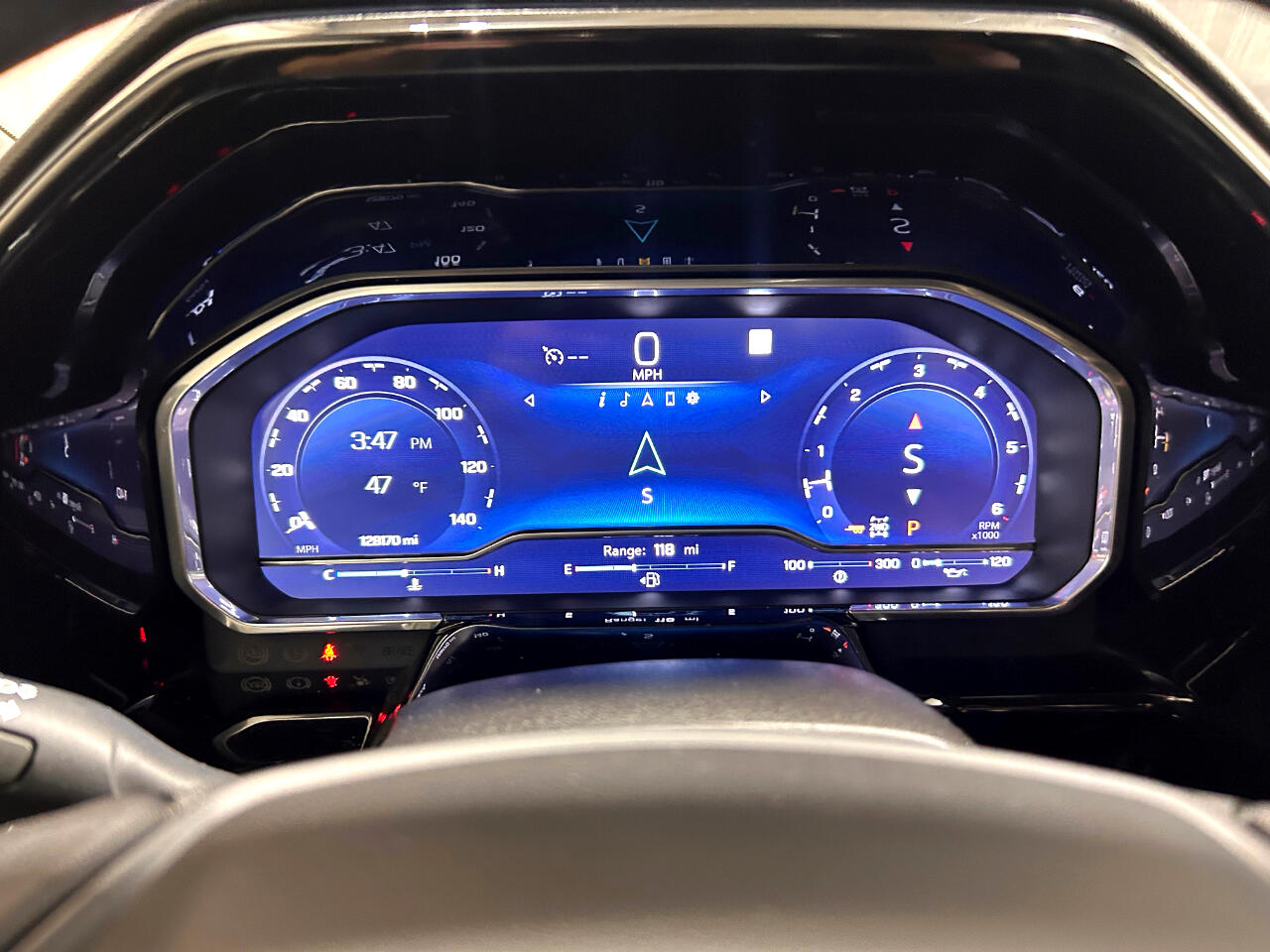 Chevrolet Silverado 1500 4WD Crew Cab 147" LT w/1LT 2023