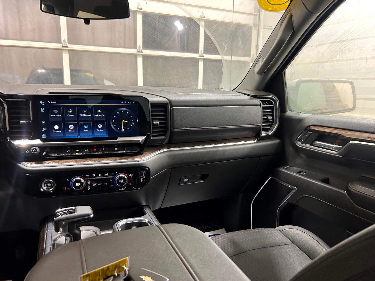 Chevrolet Silverado 1500 4WD Crew Cab 147" LT w/1LT 2023