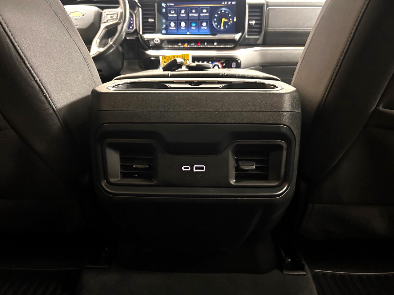 Chevrolet Silverado 1500 4WD Crew Cab 147" LT w/1LT 2023