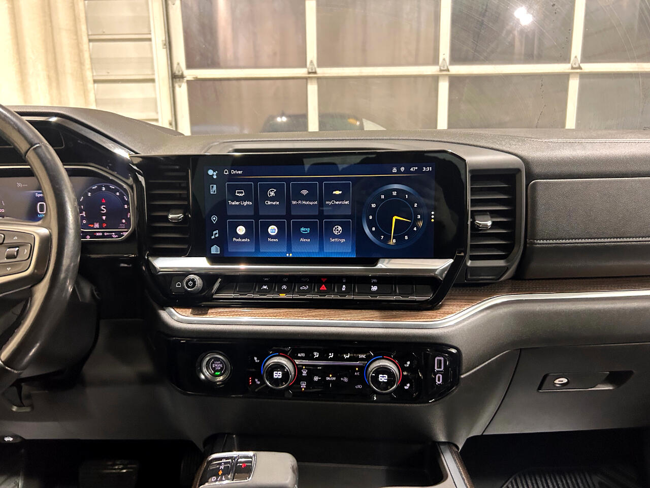 Chevrolet Silverado 1500 4WD Crew Cab 147" LT w/1LT 2023