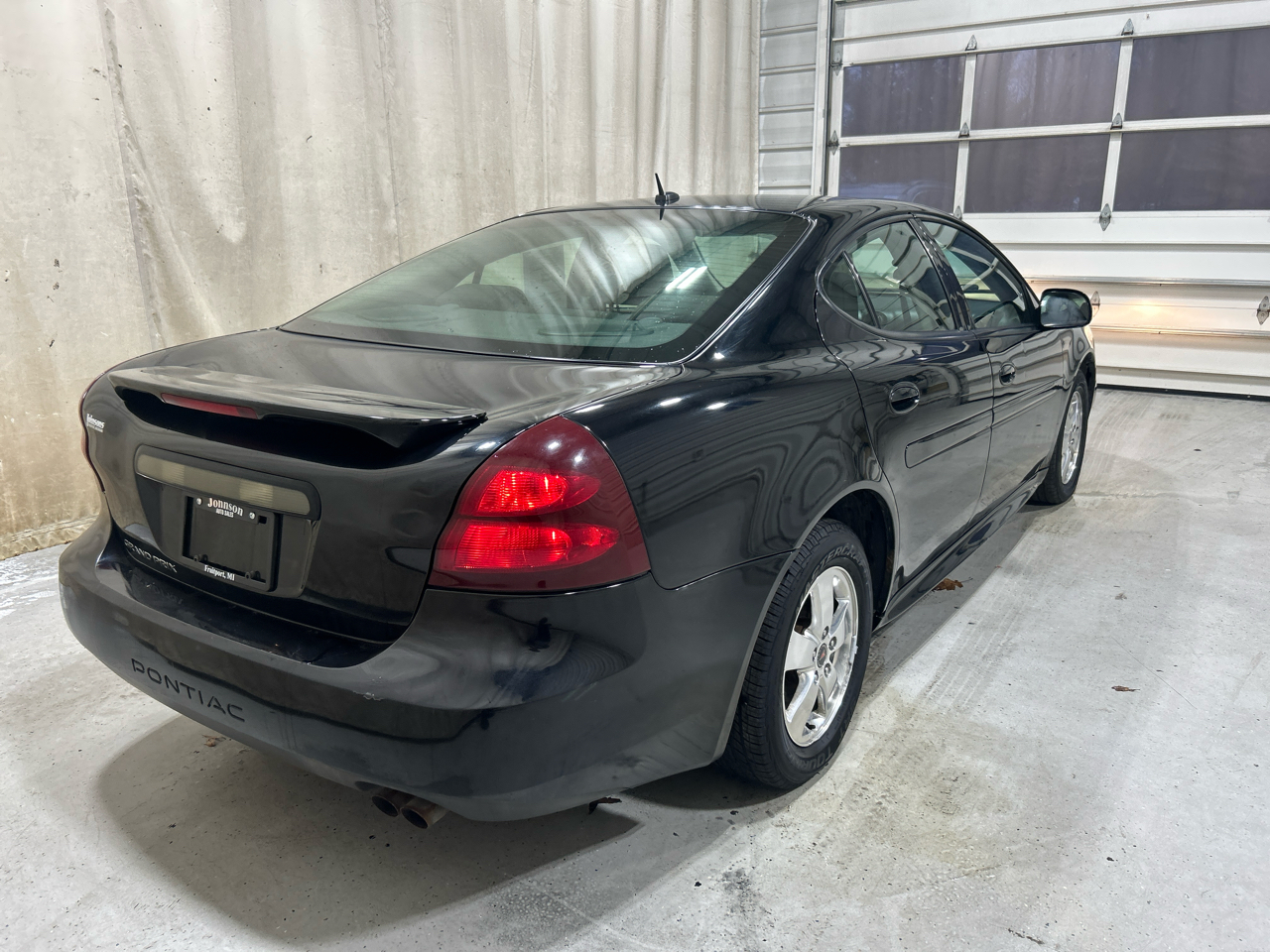 Pontiac Grand Prix 4dr Sdn 2006