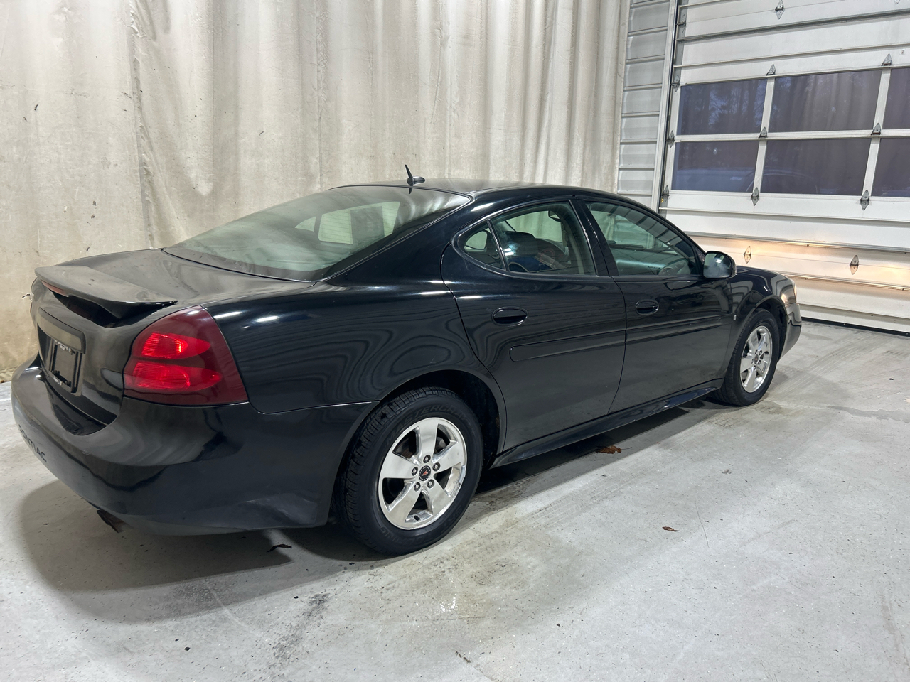 Pontiac Grand Prix 4dr Sdn 2006
