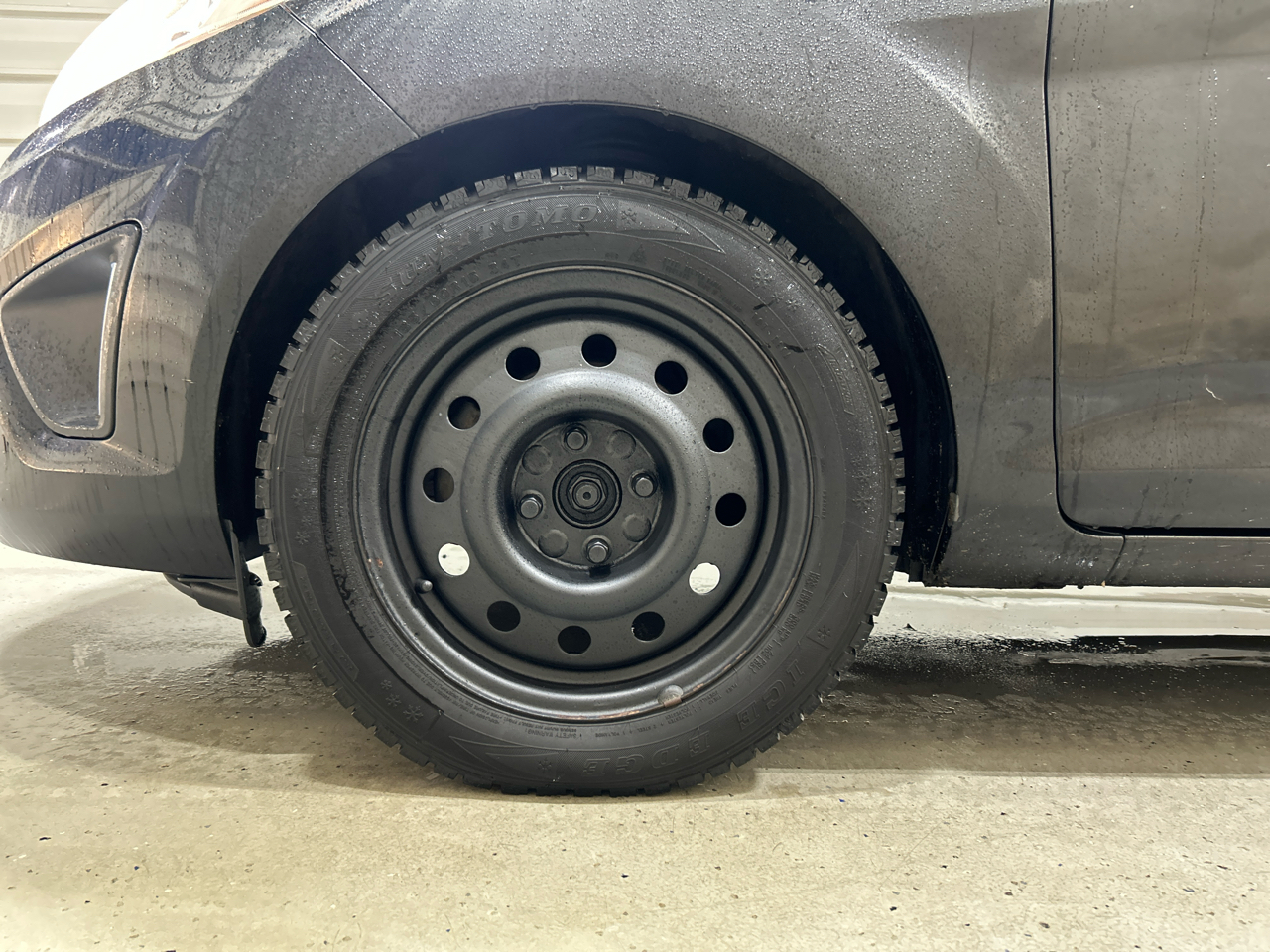 Ford Fiesta 4dr Sdn SE 2013