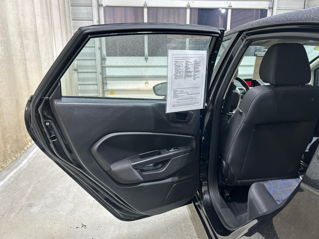 Ford Fiesta 4dr Sdn SE 2013