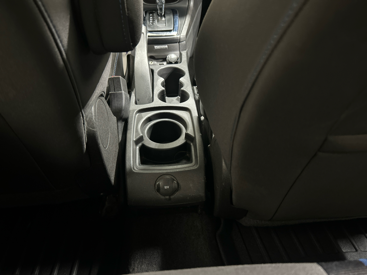 Ford Fiesta 4dr Sdn SE 2013