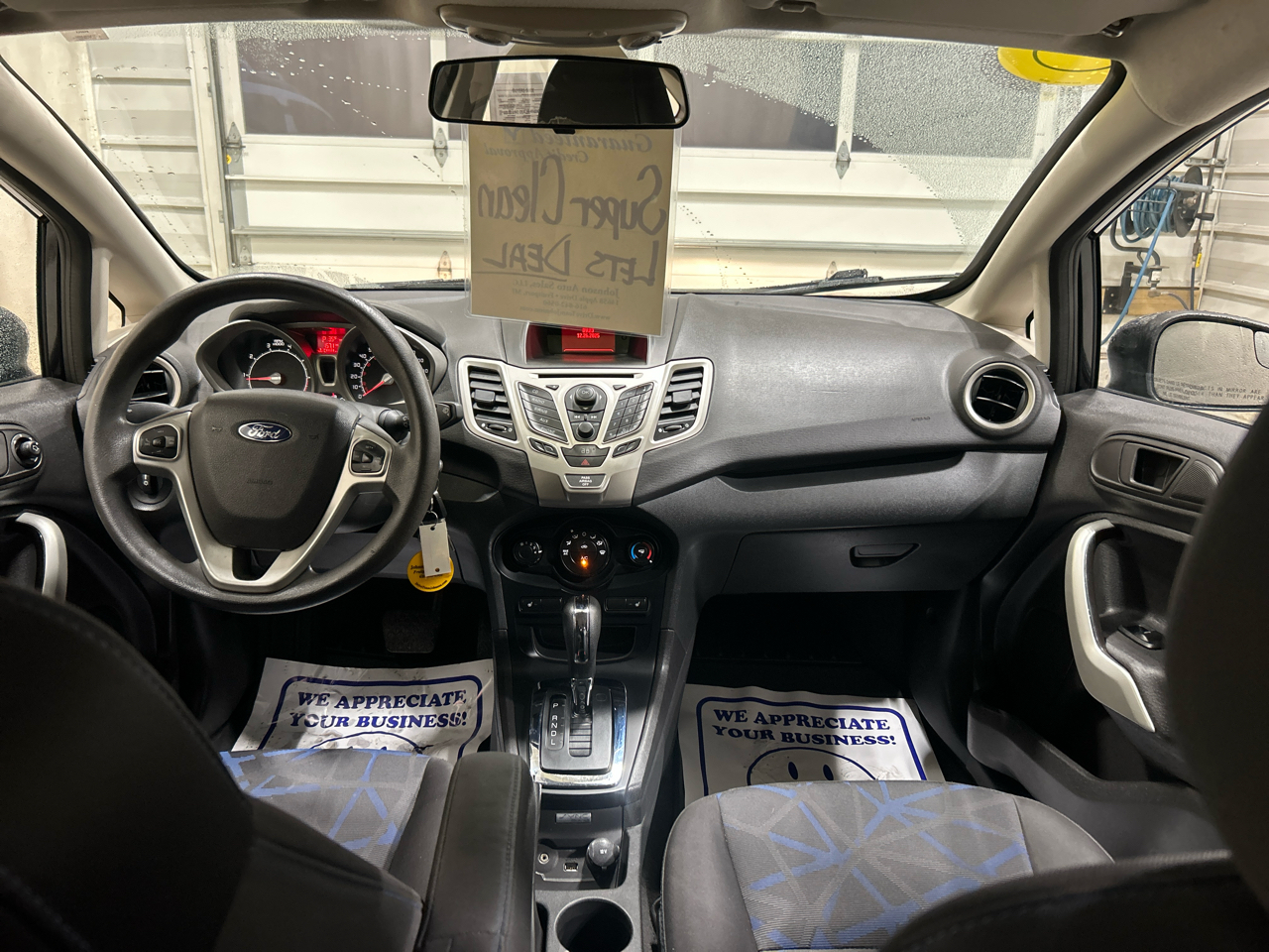 Ford Fiesta 4dr Sdn SE 2013