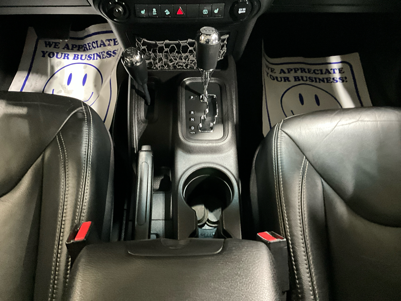 Jeep Wrangler Unlimited 4WD 4dr Sahara 2013