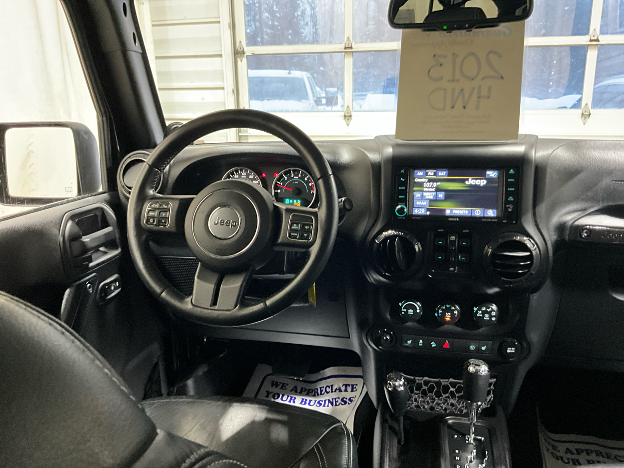 Jeep Wrangler Unlimited 4WD 4dr Sahara 2013