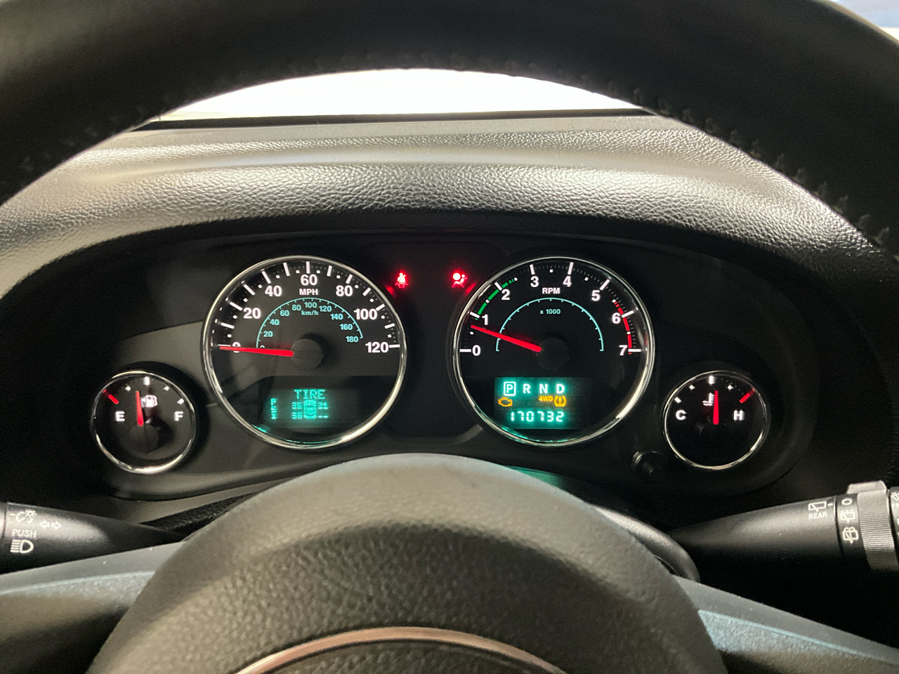 Jeep Wrangler Unlimited 4WD 4dr Sahara 2013