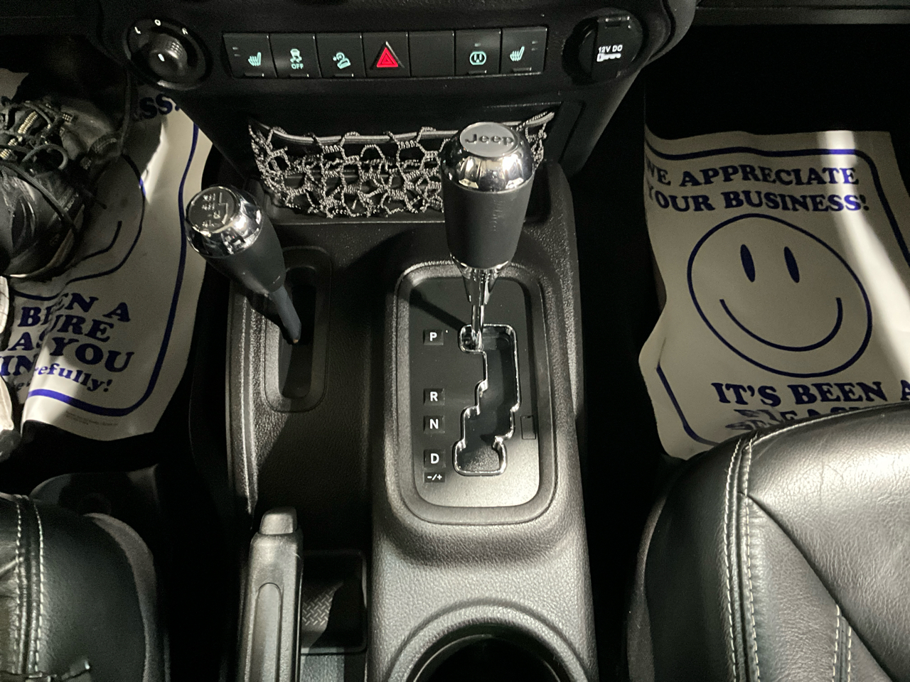 Jeep Wrangler Unlimited 4WD 4dr Sahara 2013