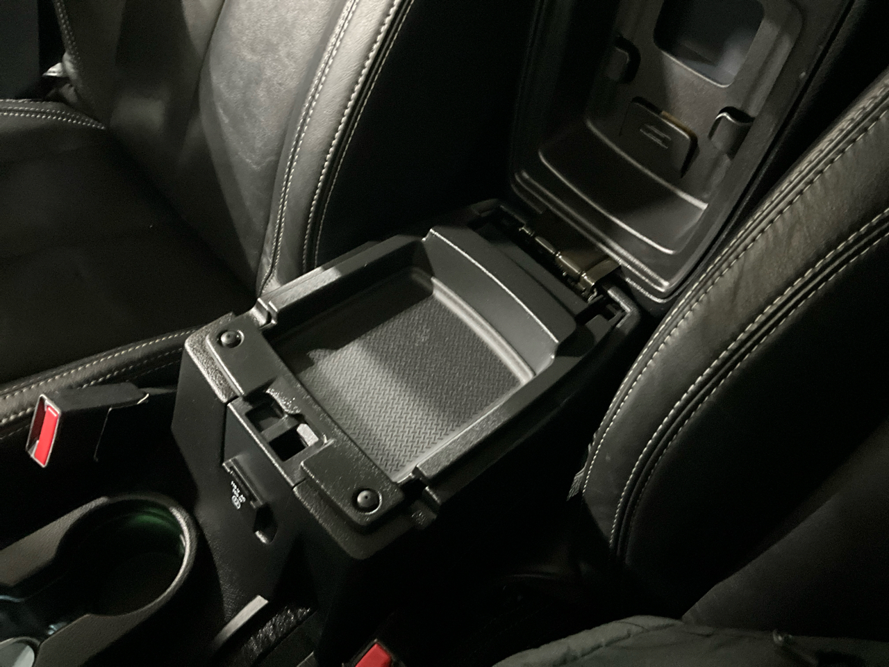 Jeep Wrangler Unlimited 4WD 4dr Sahara 2013