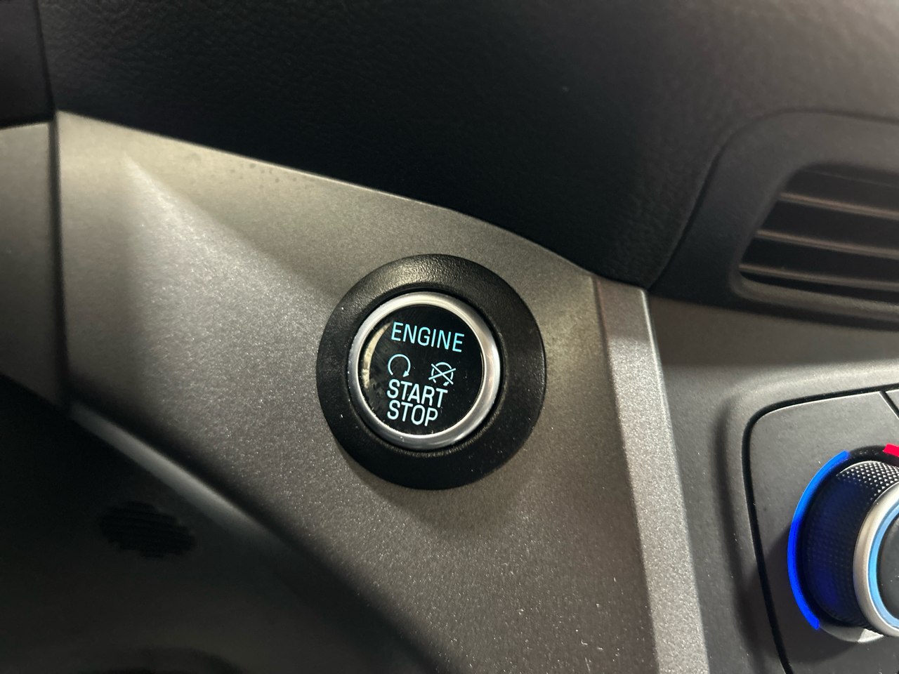 Ford Escape SEL 4WD 2019