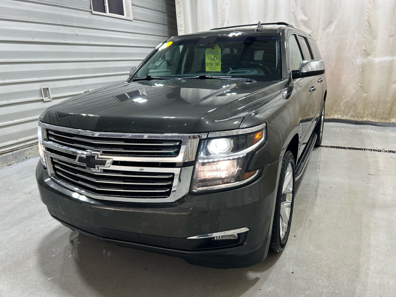 Chevrolet Suburban 4WD 4dr 1500 Premier 2019