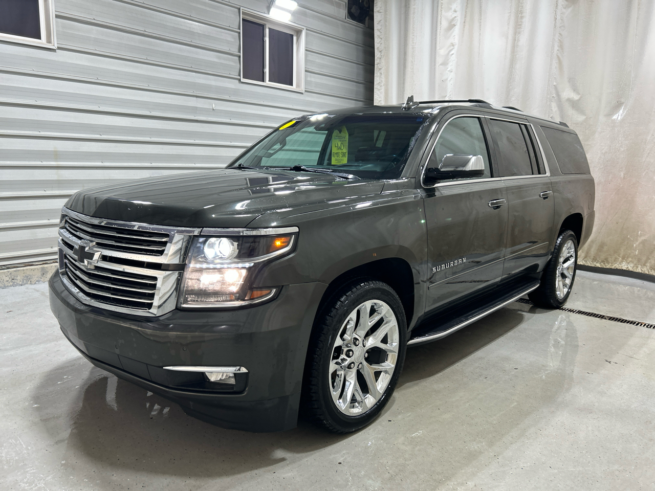 Chevrolet Suburban 4WD 4dr 1500 Premier 2019