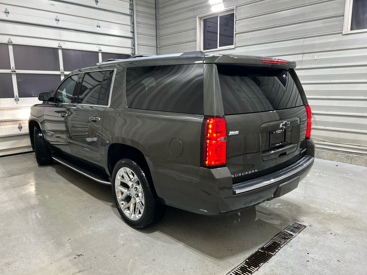 Chevrolet Suburban 4WD 4dr 1500 Premier 2019