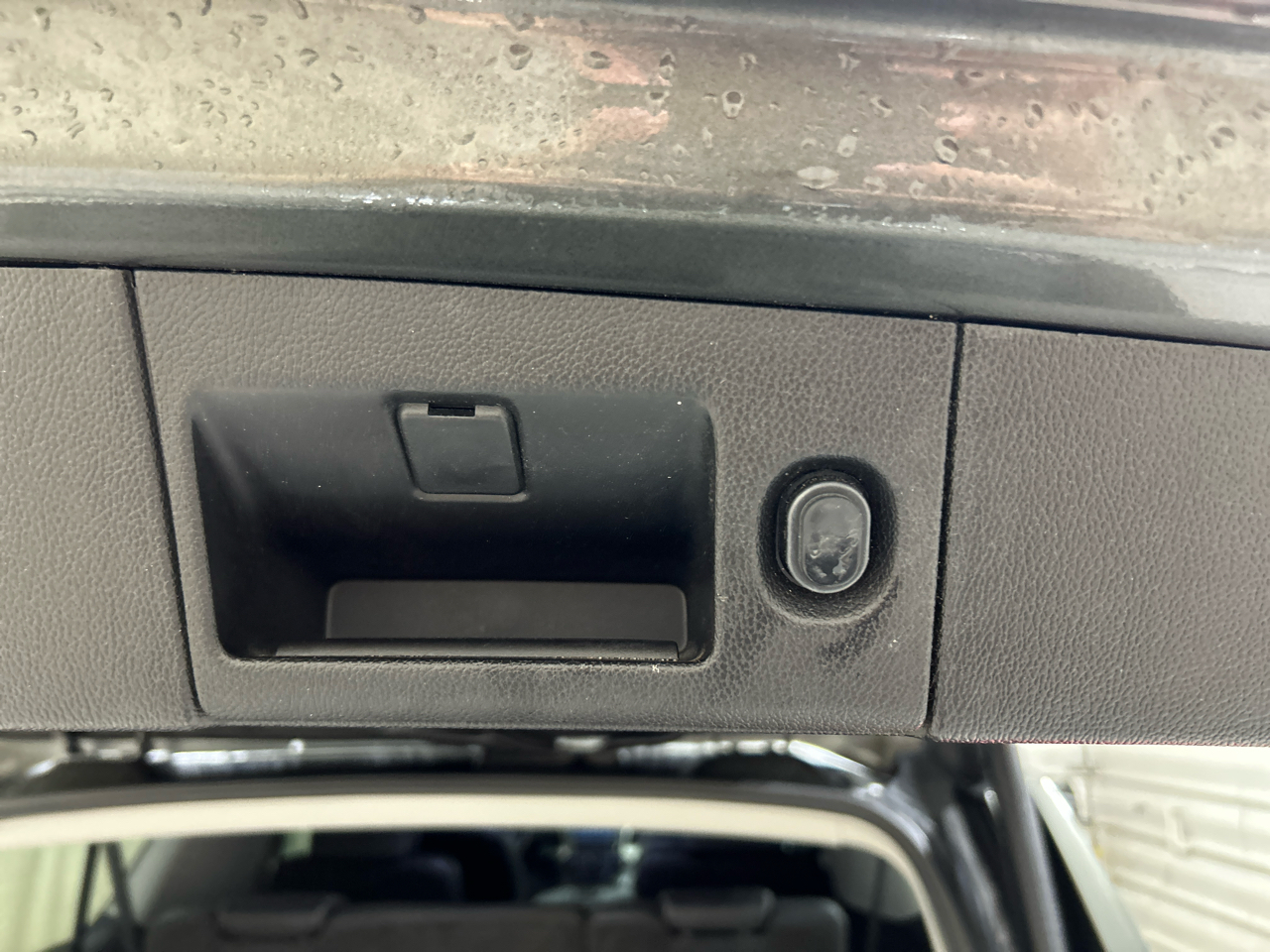 Chevrolet Suburban 4WD 4dr 1500 Premier 2019