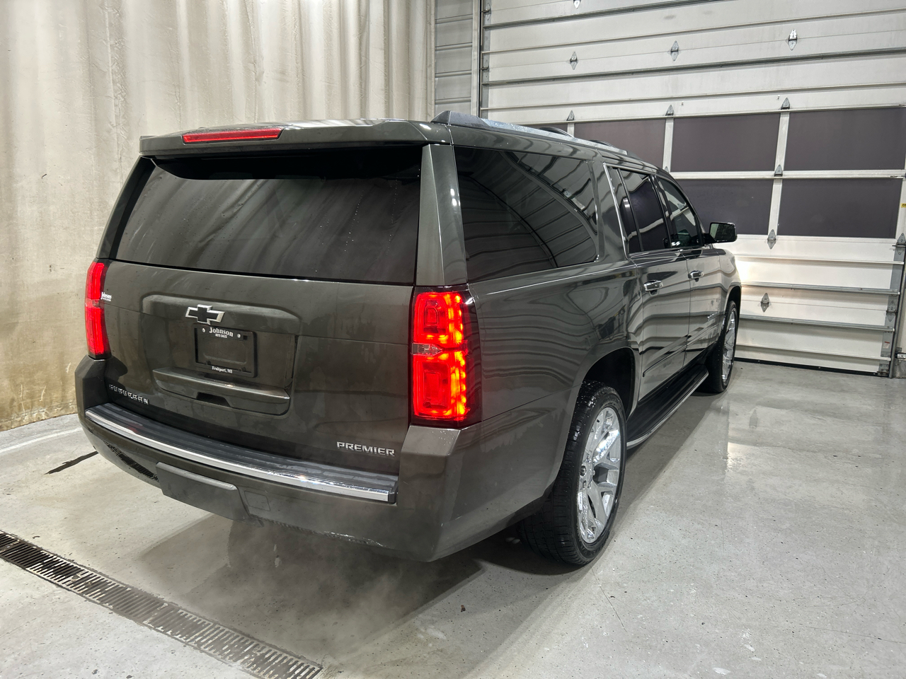 Chevrolet Suburban 4WD 4dr 1500 Premier 2019