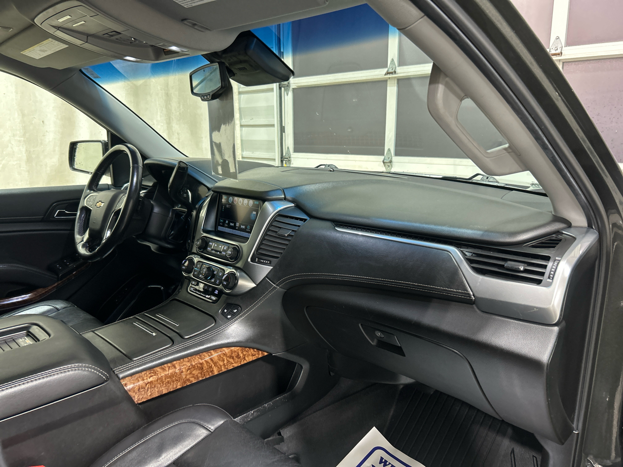 Chevrolet Suburban 4WD 4dr 1500 Premier 2019