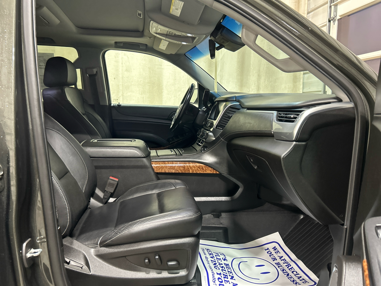 Chevrolet Suburban 4WD 4dr 1500 Premier 2019