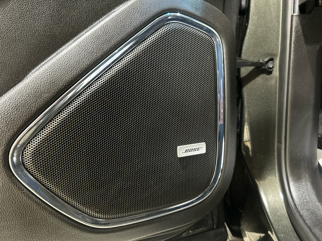 Chevrolet Suburban 4WD 4dr 1500 Premier 2019