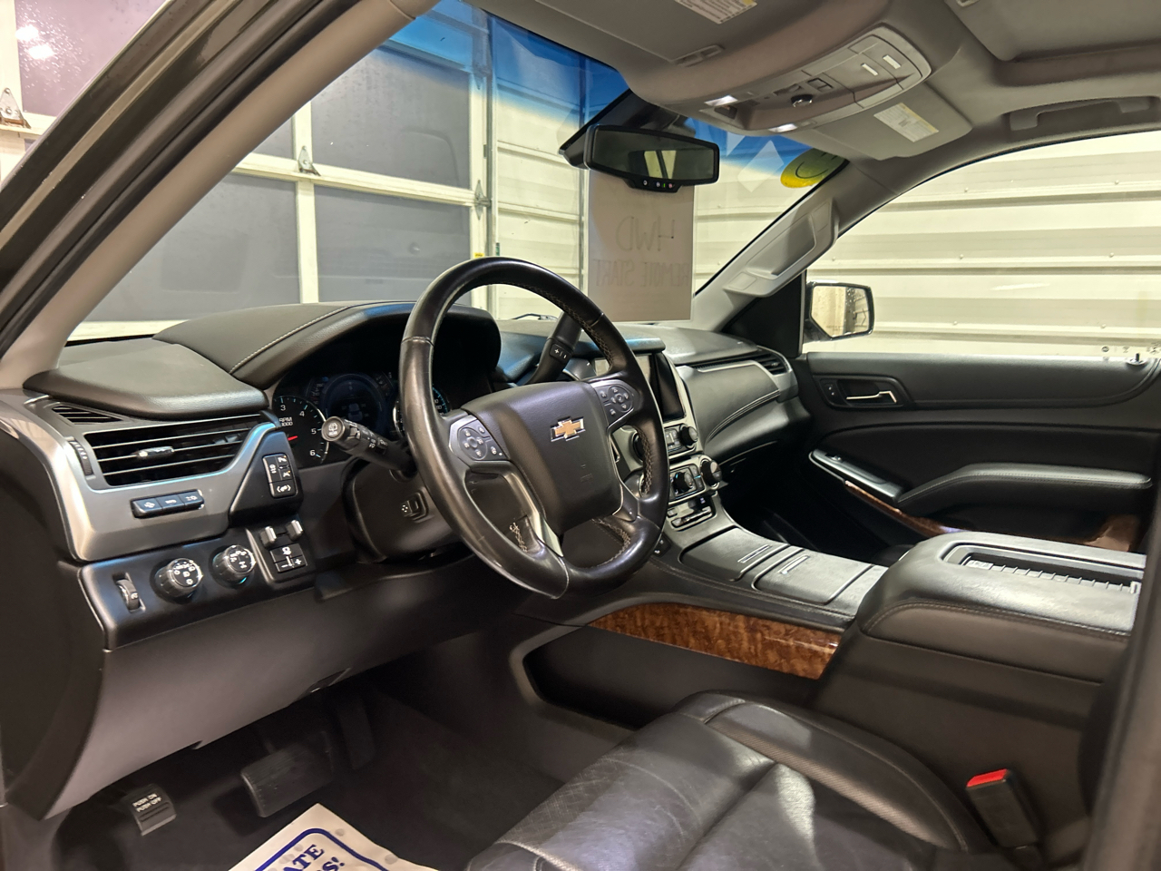 Chevrolet Suburban 4WD 4dr 1500 Premier 2019