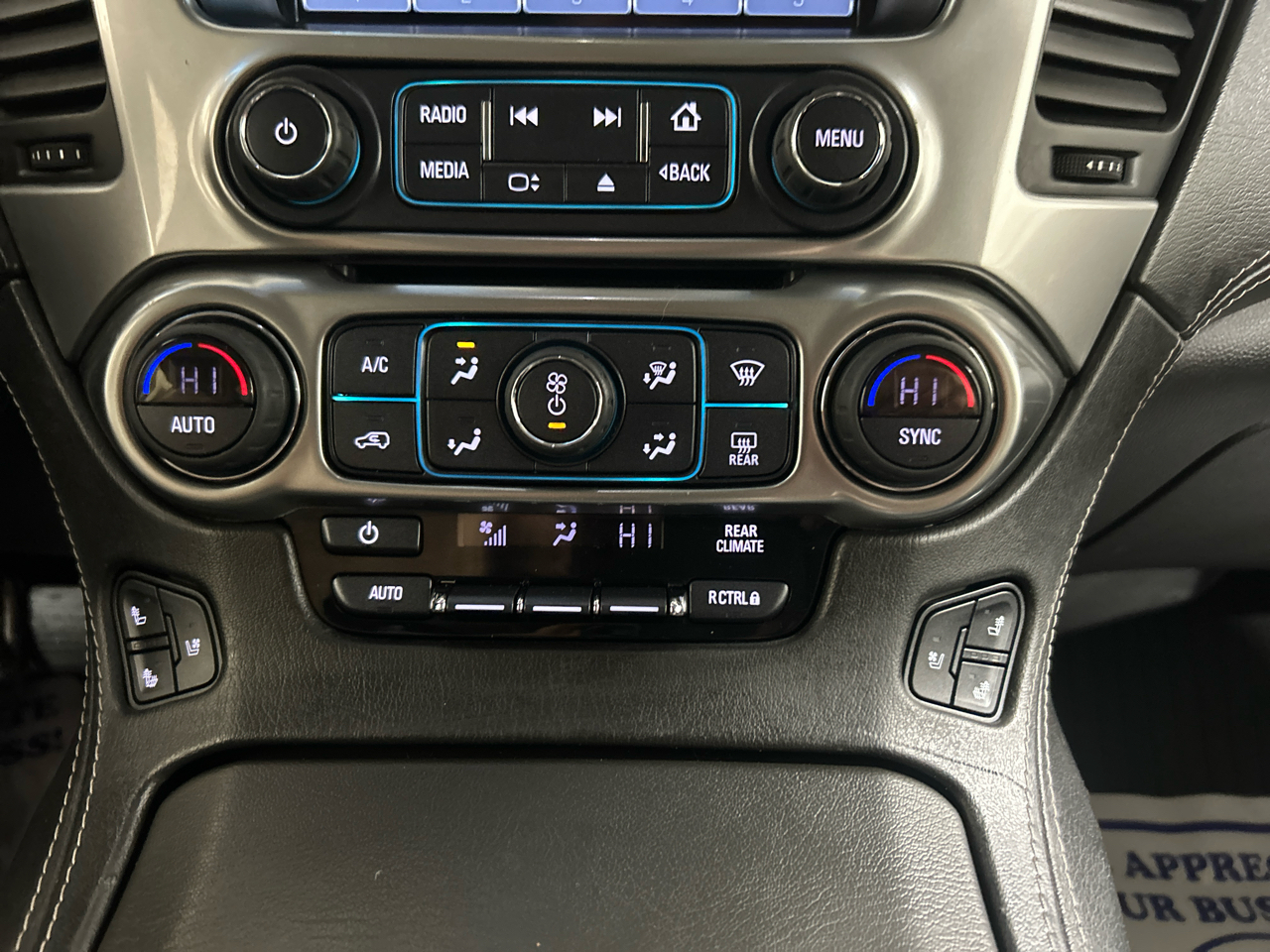 Chevrolet Suburban 4WD 4dr 1500 Premier 2019