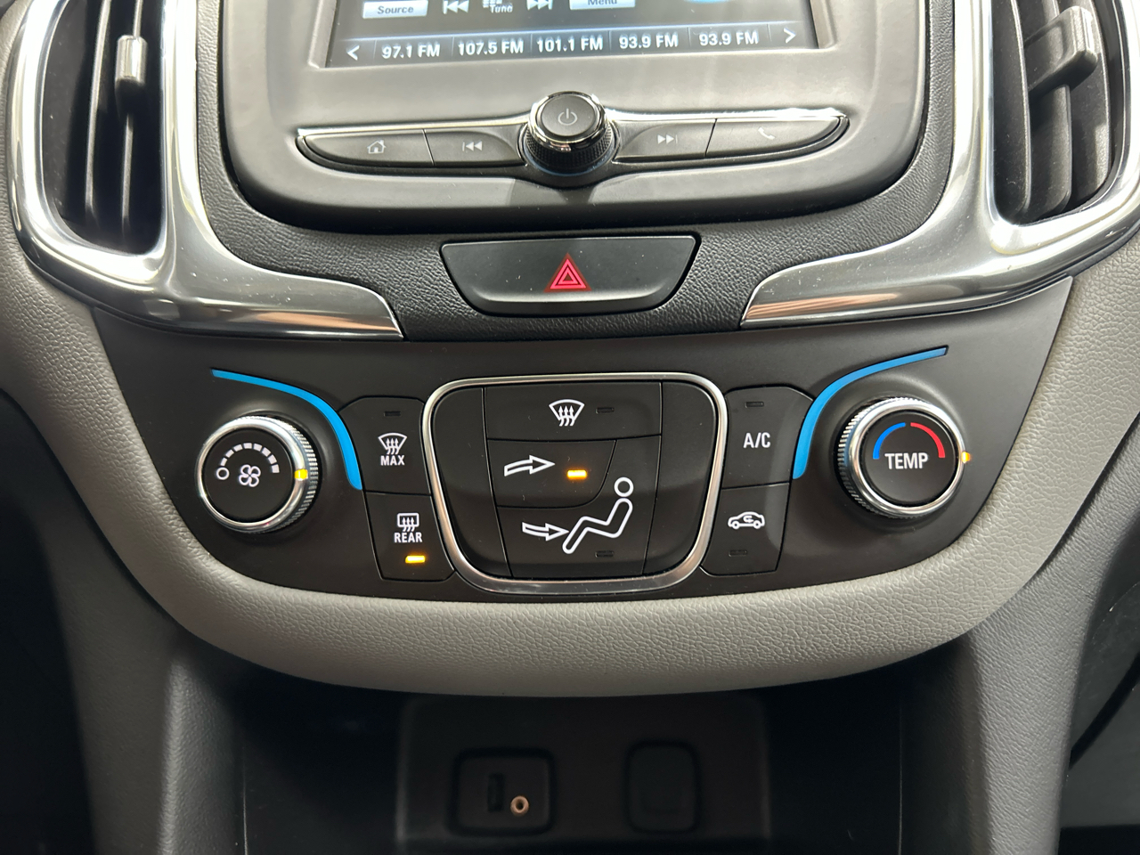 Chevrolet Equinox AWD 4dr LS w/1LS 2018