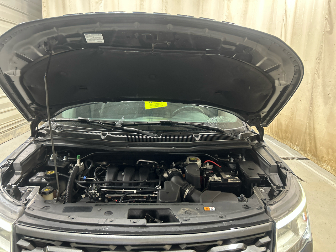 Ford Explorer XLT FWD 2019