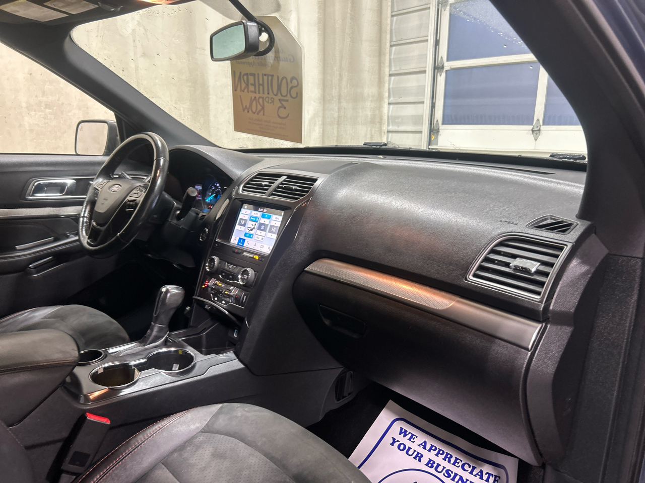 Ford Explorer XLT FWD 2019