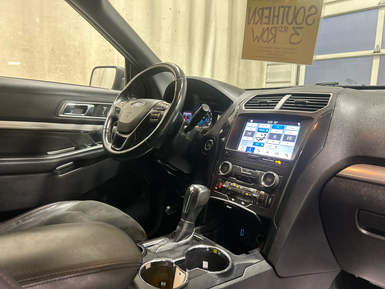 Ford Explorer XLT FWD 2019