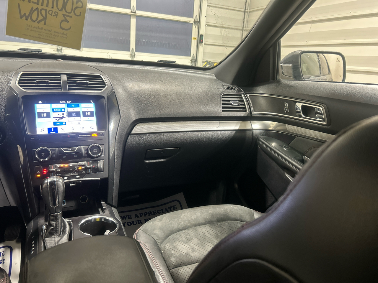 Ford Explorer XLT FWD 2019