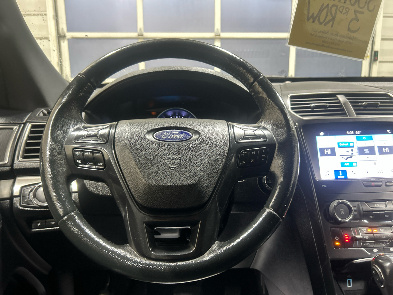 Ford Explorer XLT FWD 2019