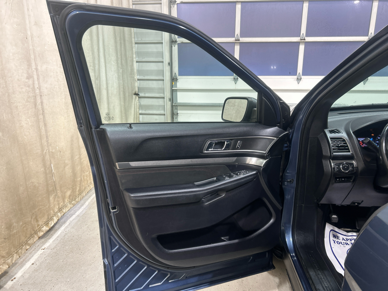 Ford Explorer XLT FWD 2019