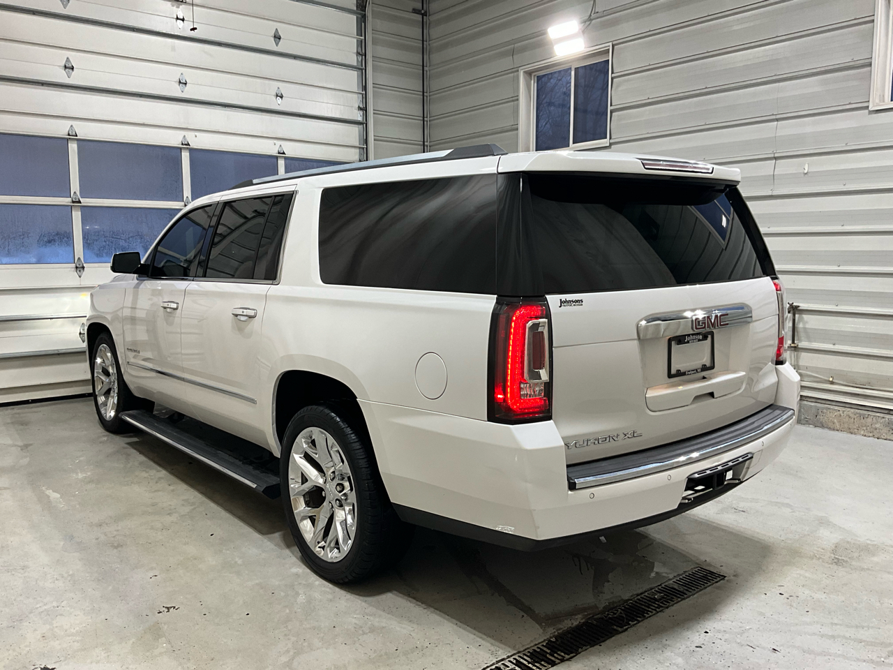 GMC Yukon XL 4WD 4dr Denali 2019