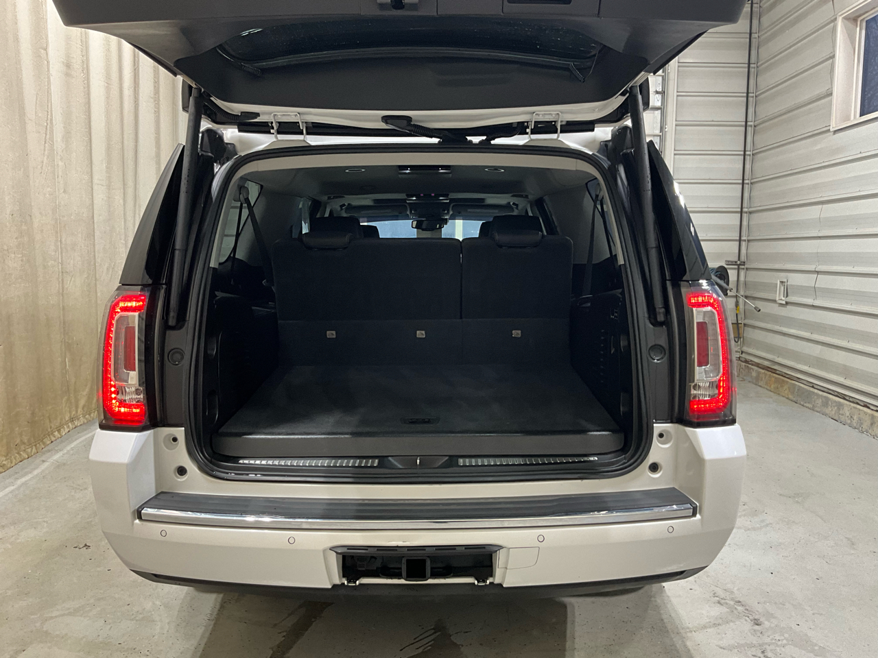 GMC Yukon XL 4WD 4dr Denali 2019