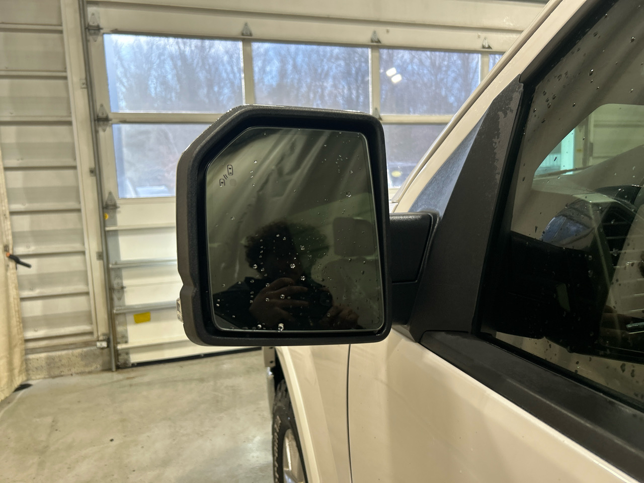 Ford F-150 4WD SuperCrew 150" Lariat 2016