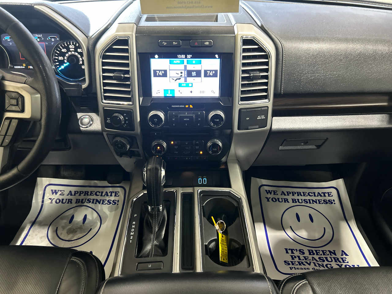 Ford F-150 4WD SuperCrew 150" Lariat 2016