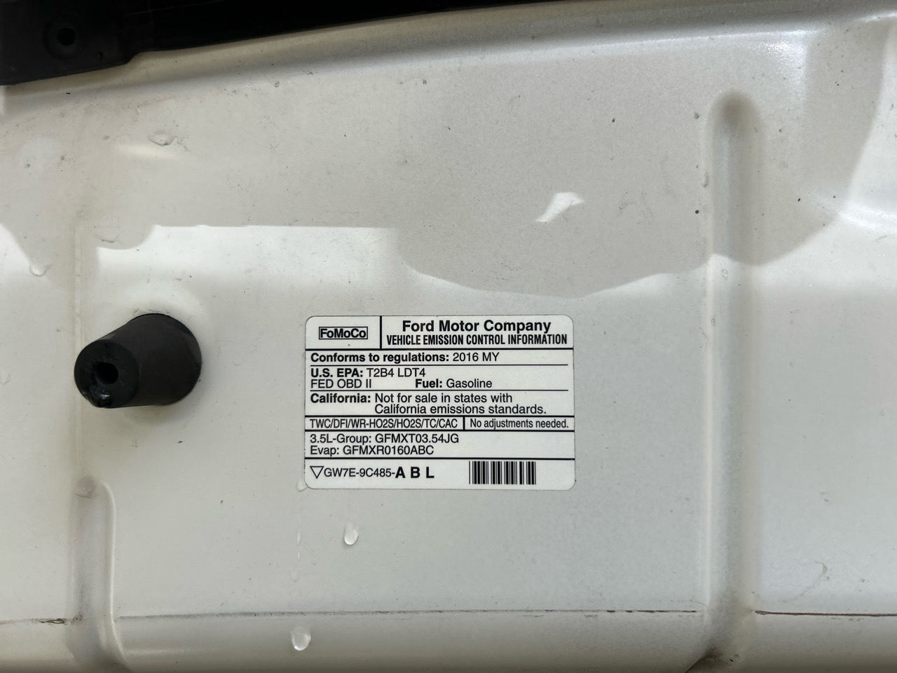 Ford F-150 4WD SuperCrew 150" Lariat 2016