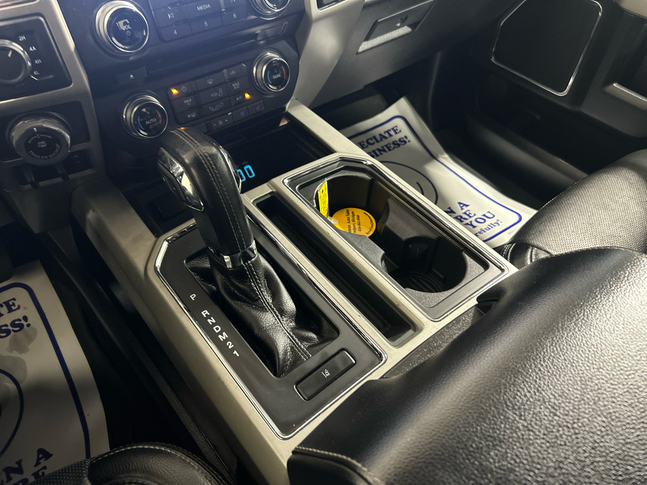 Ford F-150 4WD SuperCrew 150" Lariat 2016