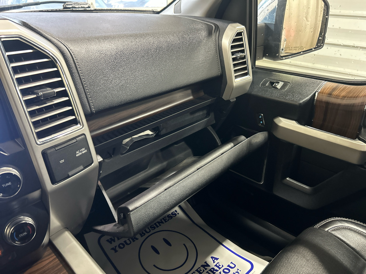 Ford F-150 4WD SuperCrew 150" Lariat 2016