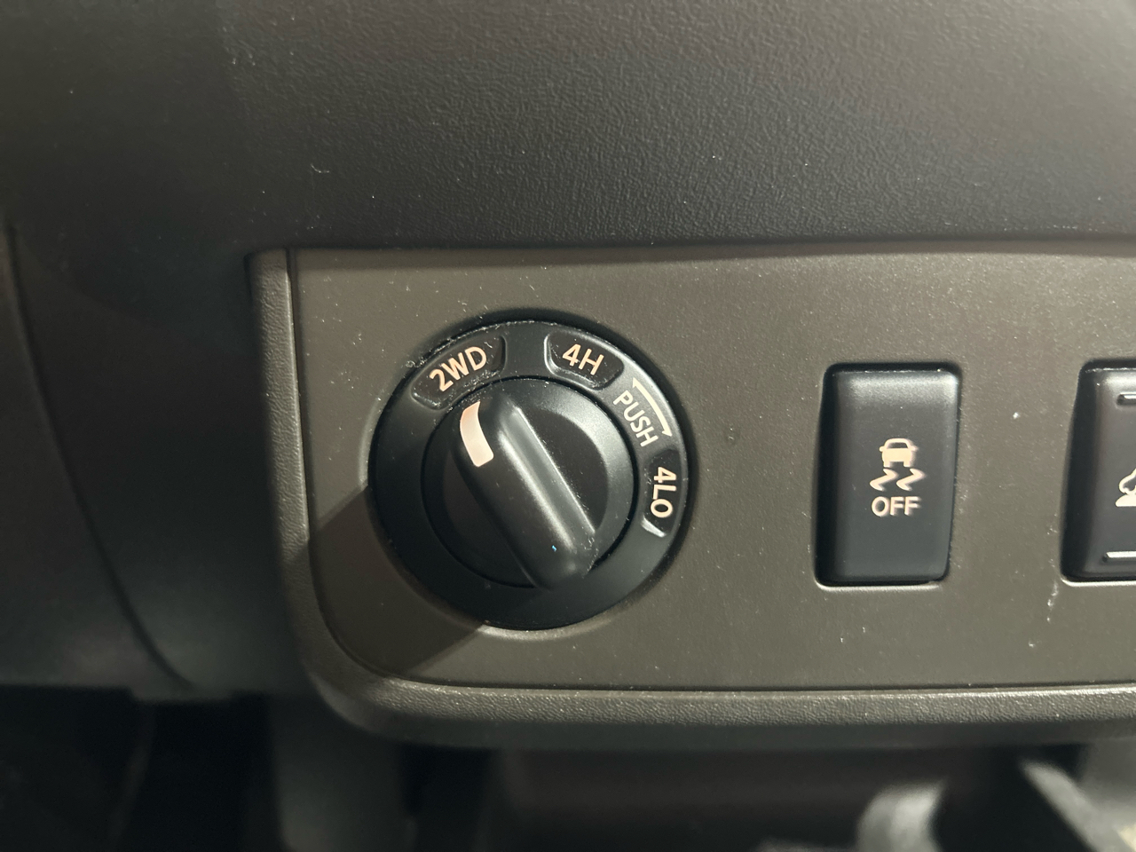 Nissan Xterra 4WD 4dr Auto Pro-4X 2012