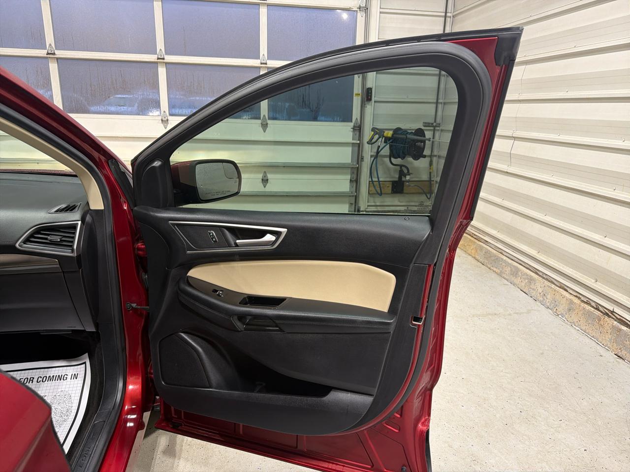 Ford Edge SEL FWD 2017