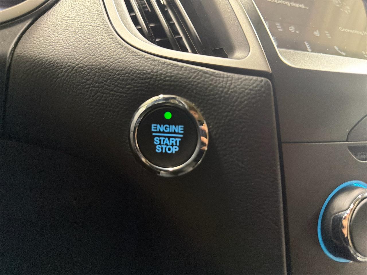 Ford Edge SEL FWD 2017