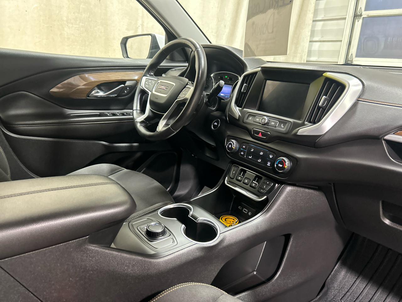 GMC Terrain FWD 4dr SLE 2020