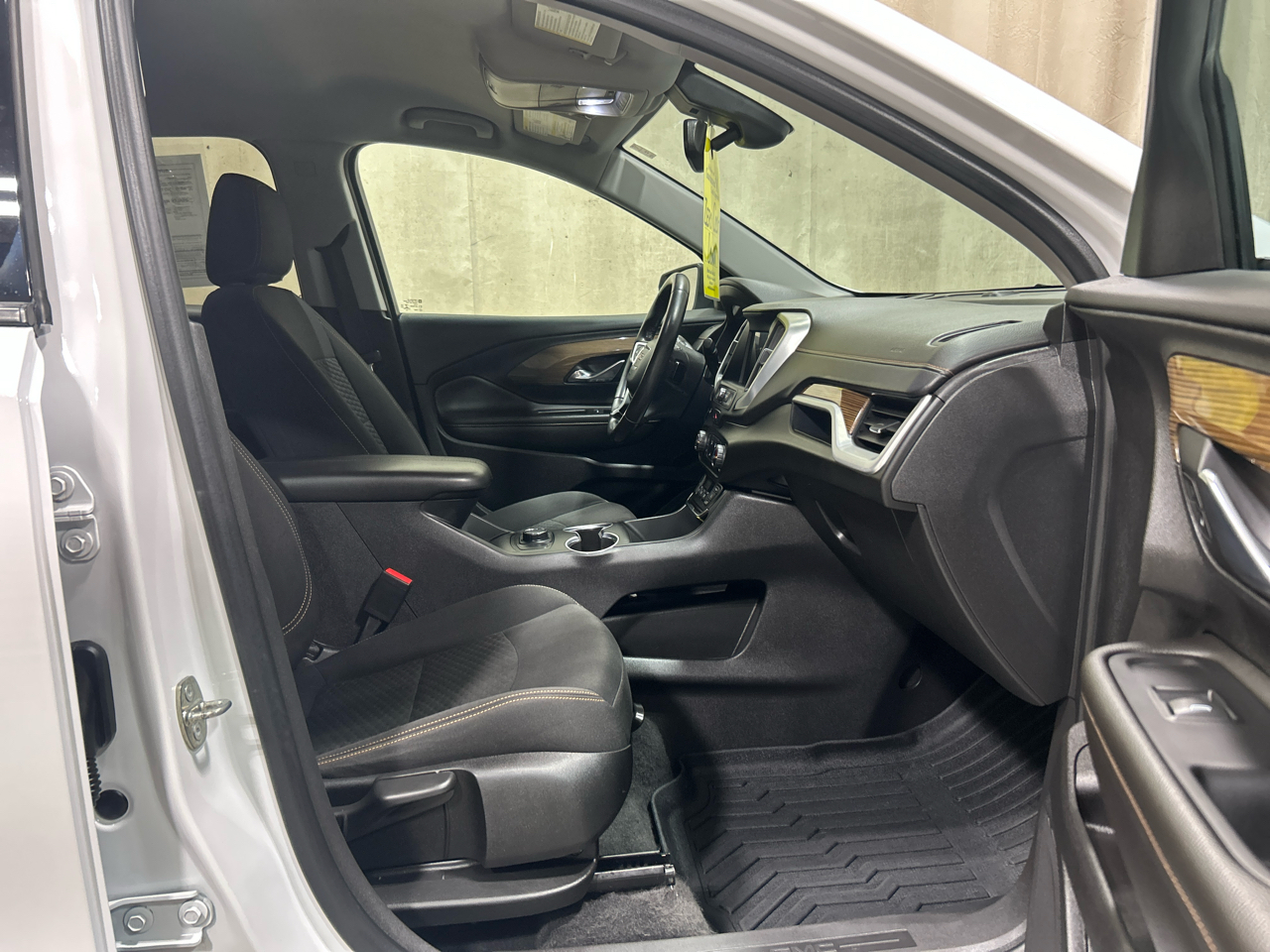 GMC Terrain FWD 4dr SLE 2020